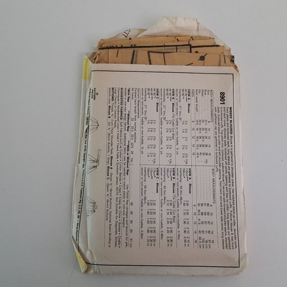 Vintage McCall's Sewing Pattern 8901 Liz Claiborne Blouses Miss Size 8 Bust 31.5 - Picture 9 of 10